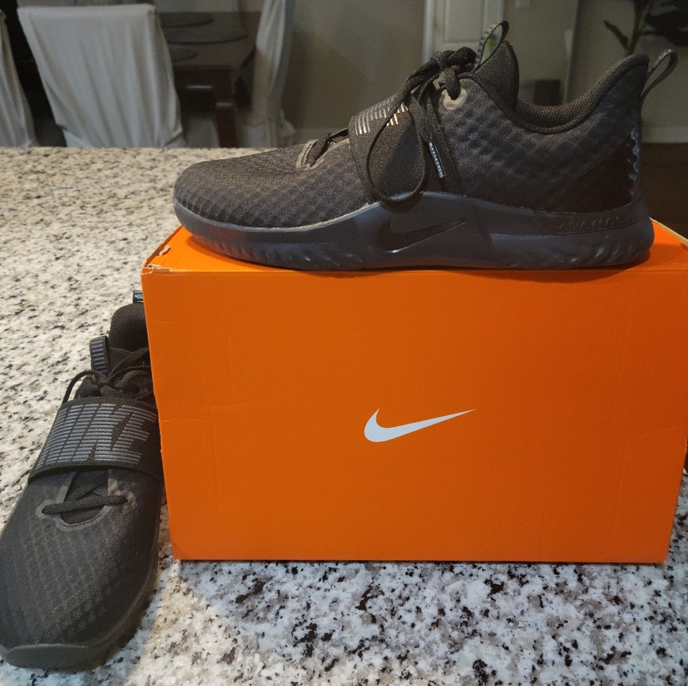 Nike Women Training Shoes